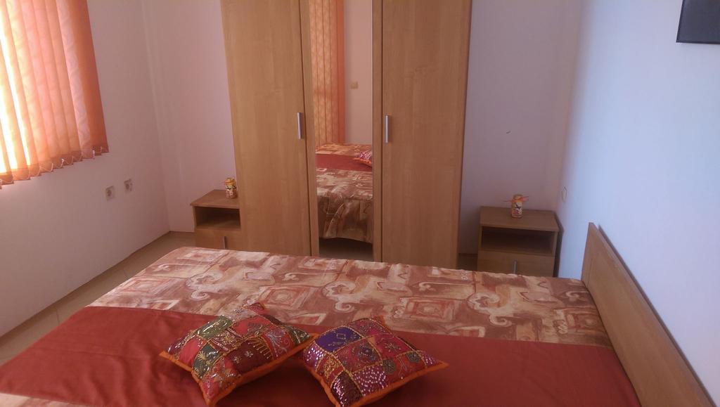 Adonai Apartments Nesebar Exterior foto